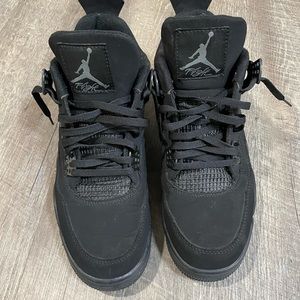 Black cat size 11